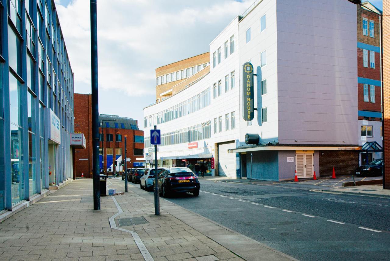 Spacious Urban City Apartment Doncaster Exterior foto